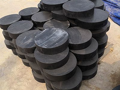 哈尔滨板式橡胶支座由若干层橡胶片与薄钢板经加压硫化